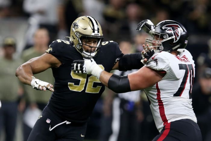 New Orleans Saints defensive end Marcus Davenport (92) against Atlanta Falcons tackle Jake Matthews (70). Mandatory Credit: Chuck Cook-USA TODAY Sports